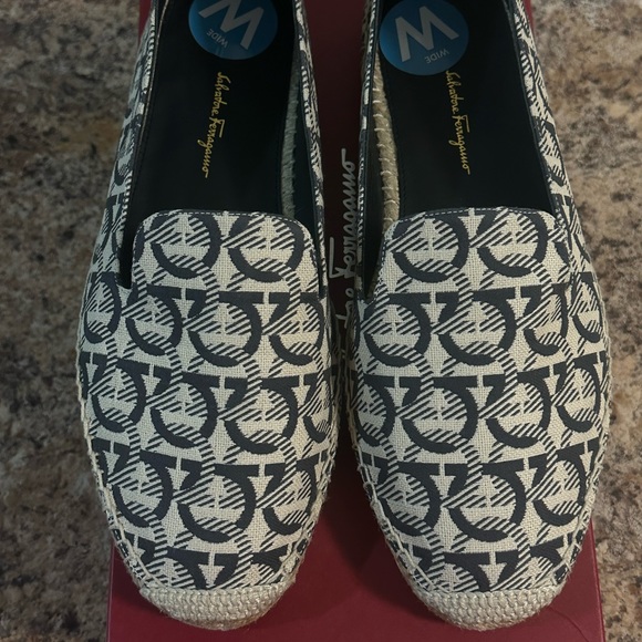 FERRAGAMO CANVAS ESPADRILLE - US 11 WIDE - Picture 7 of 9